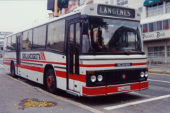 s90