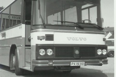 buss64isortoghvitt