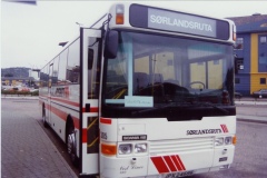 buss305Vest2